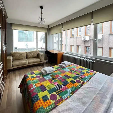 Huge Cozy 5+1 Flat * Стамбул